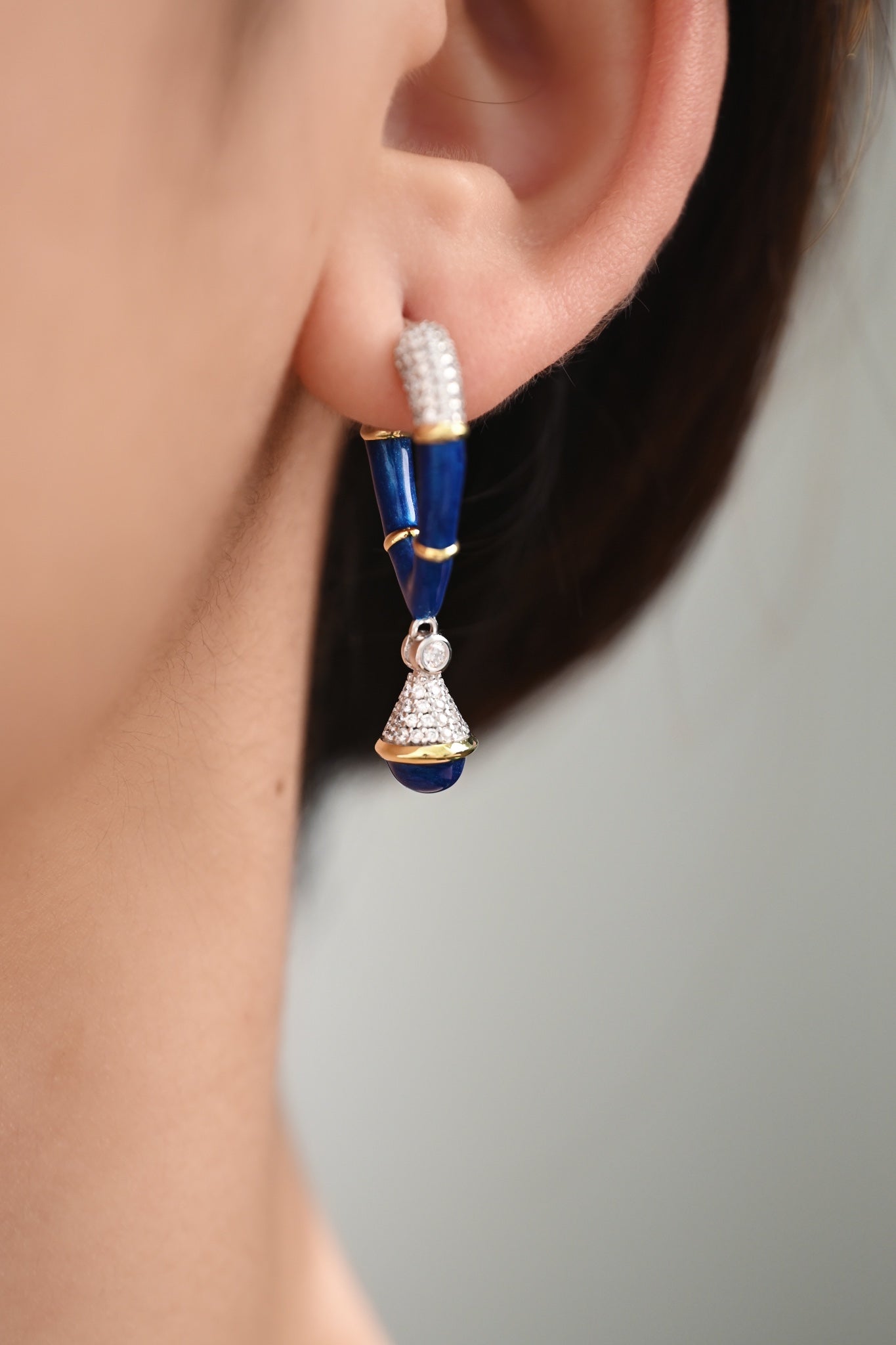 Earring | Enamel and White Topaz