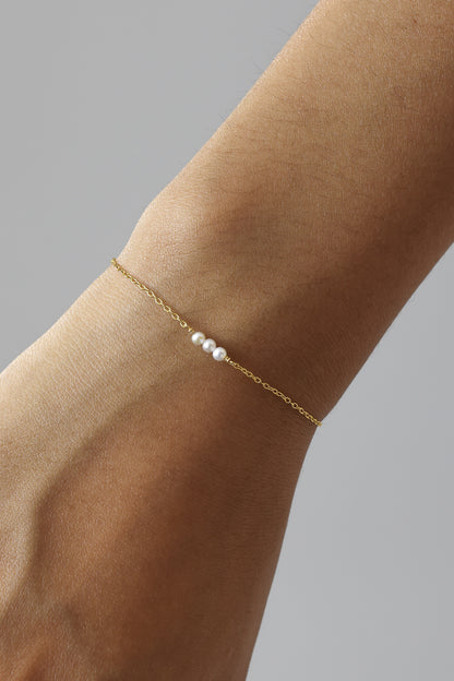 14K Gold Filled Pearl Bracelet - Mira
