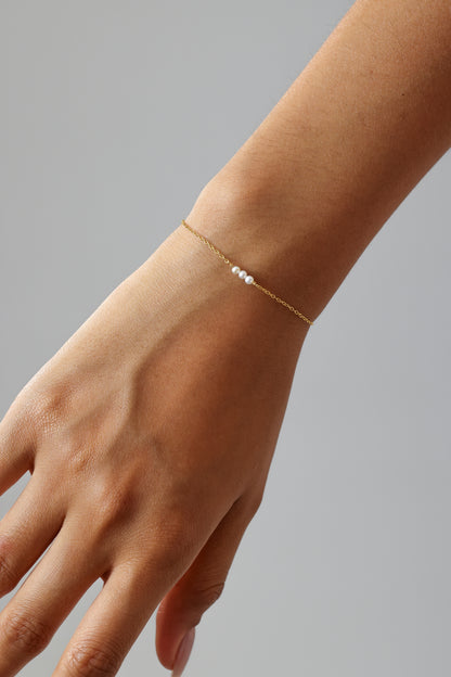 14K Gold Filled Pearl Bracelet - Mira