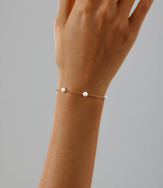 14K Gold Filled Pearl Bracelet - Astrid